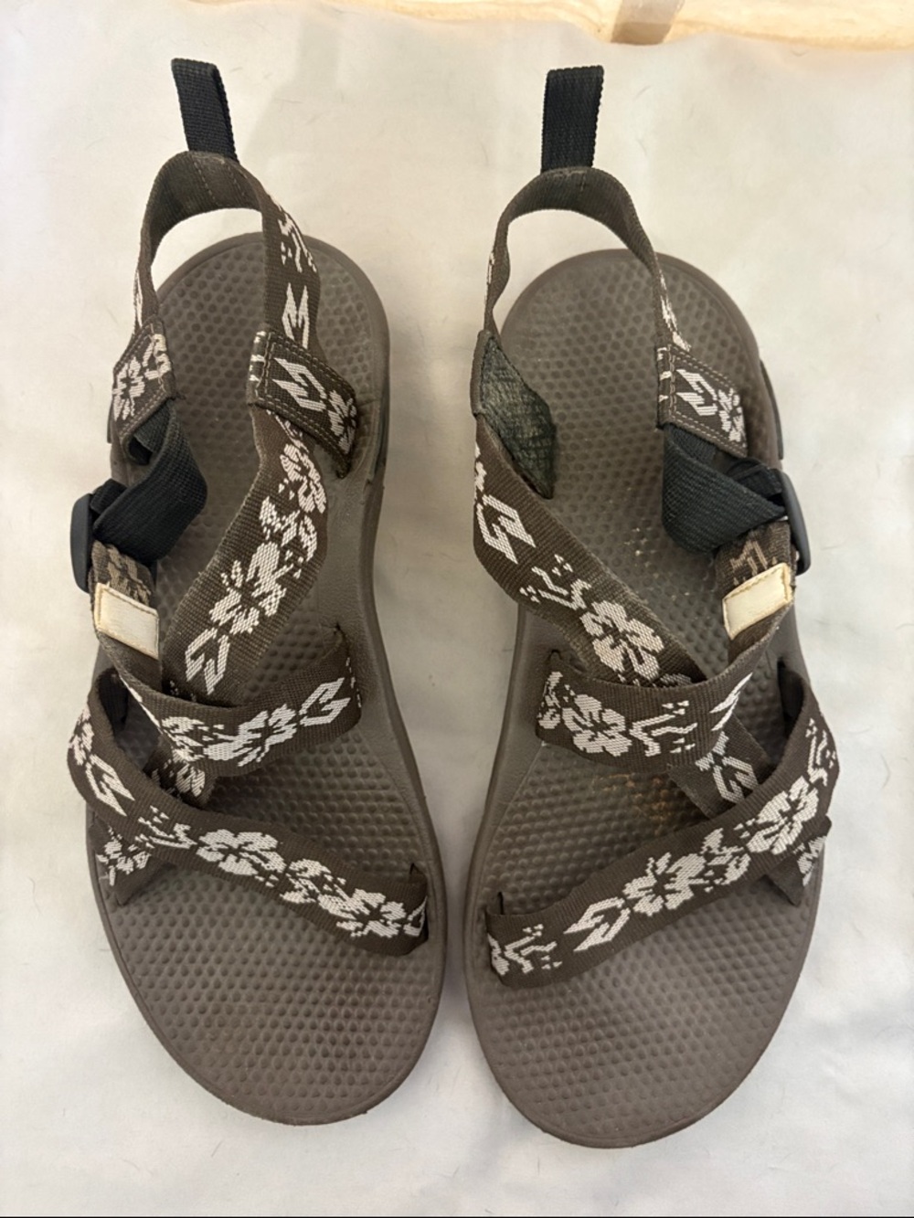 Womens Brown Floral Strap Sandals